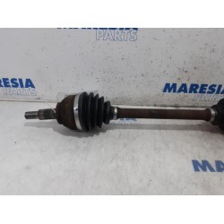 Renault - Trafic - Front drive shaft, right