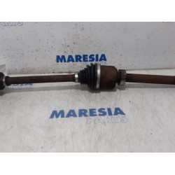 Renault - Trafic - Front drive shaft, right