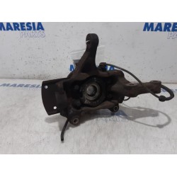 Renault - Trafic - Knuckle, front left