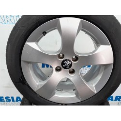 Peugeot - 3008 - Sportvelgenset + banden