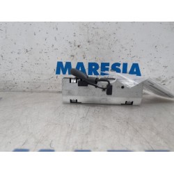Peugeot - 307 - GPS antenna