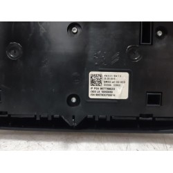 Peugeot - 308 - Radio control panel