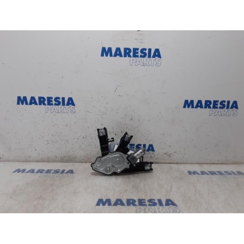 Peugeot - 308 - Rear wiper motor