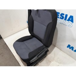 Opel - Vivaro - Sitz links