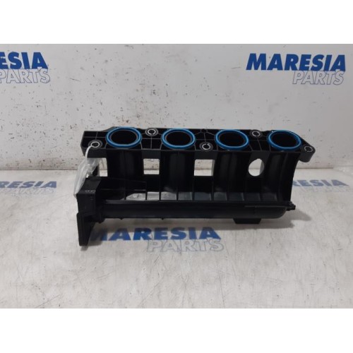 Renault - Grand Scenic - Intake manifold