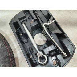 Citroen - C4 Picasso - Krikset + reservewiel