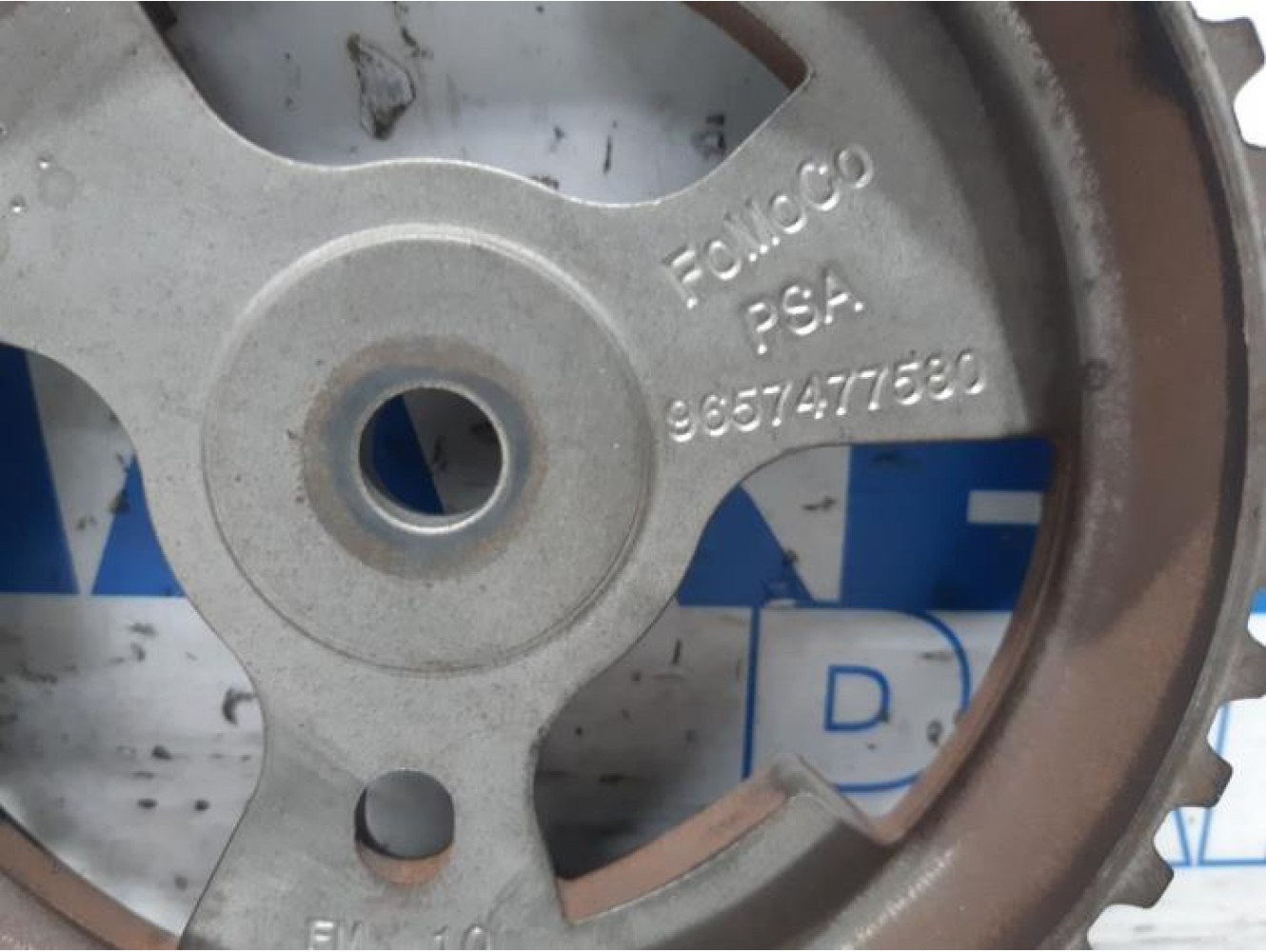 Citroen - Berlingo - Camshaft sprocket