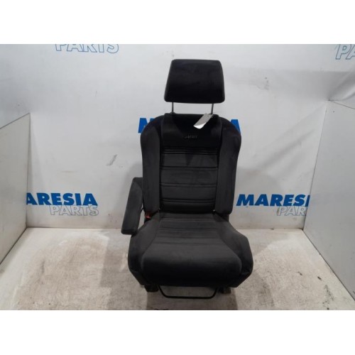 Peugeot - Partner - Sitz links