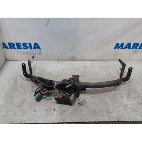 Citroen - C4 Picasso - Towbar