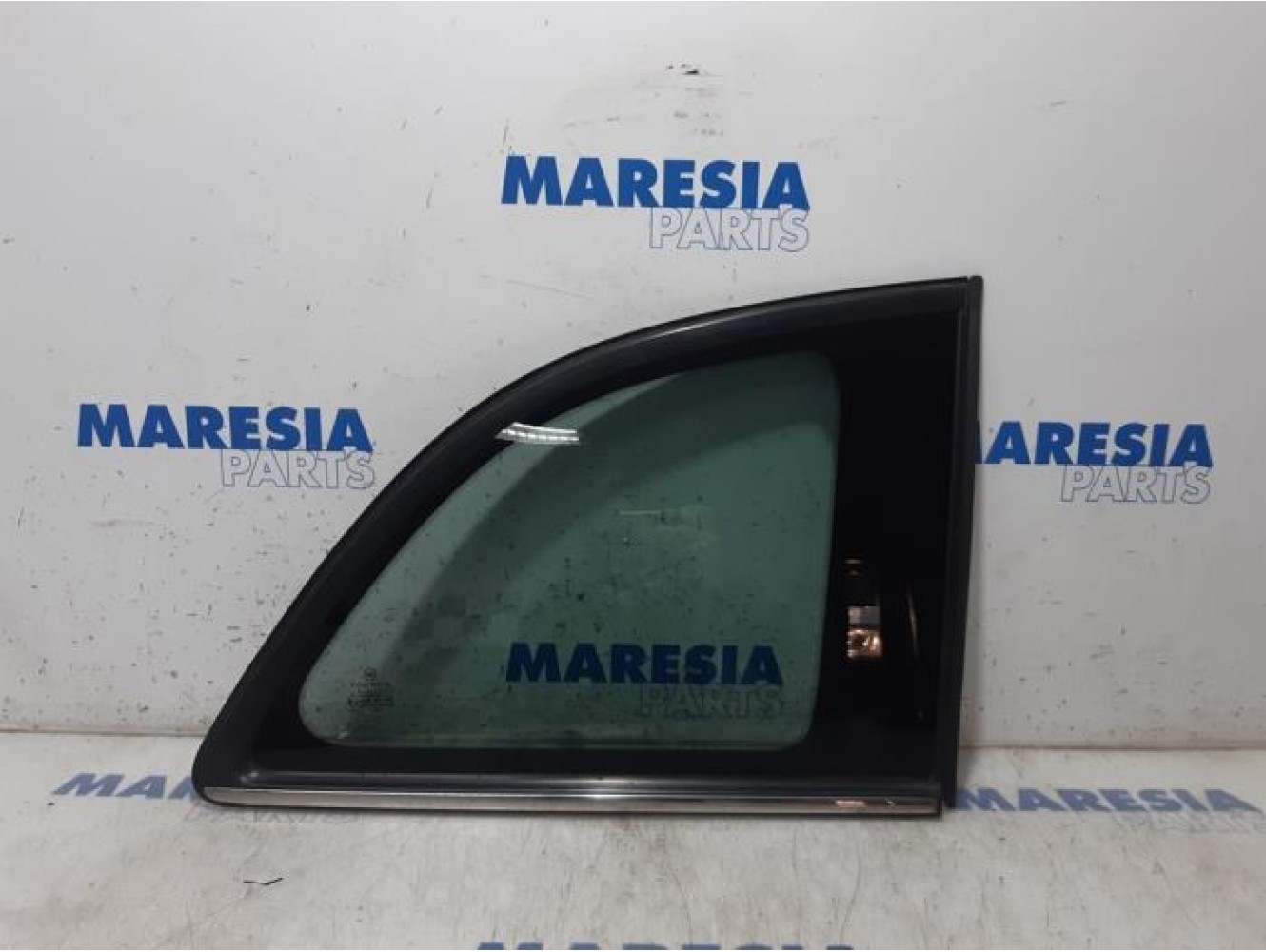Fiat - 500 - Rear quarter light, left right