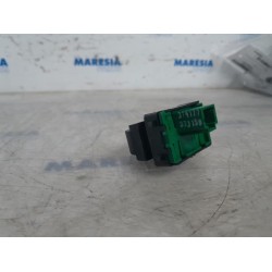 Opel - Vivaro - ASR switch