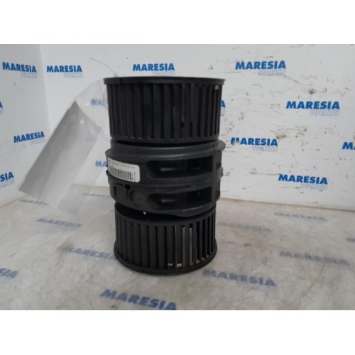 Opel - Vivaro - Moteur de ventilation chauffage