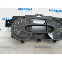 Opel - Vivaro - Instrument panel