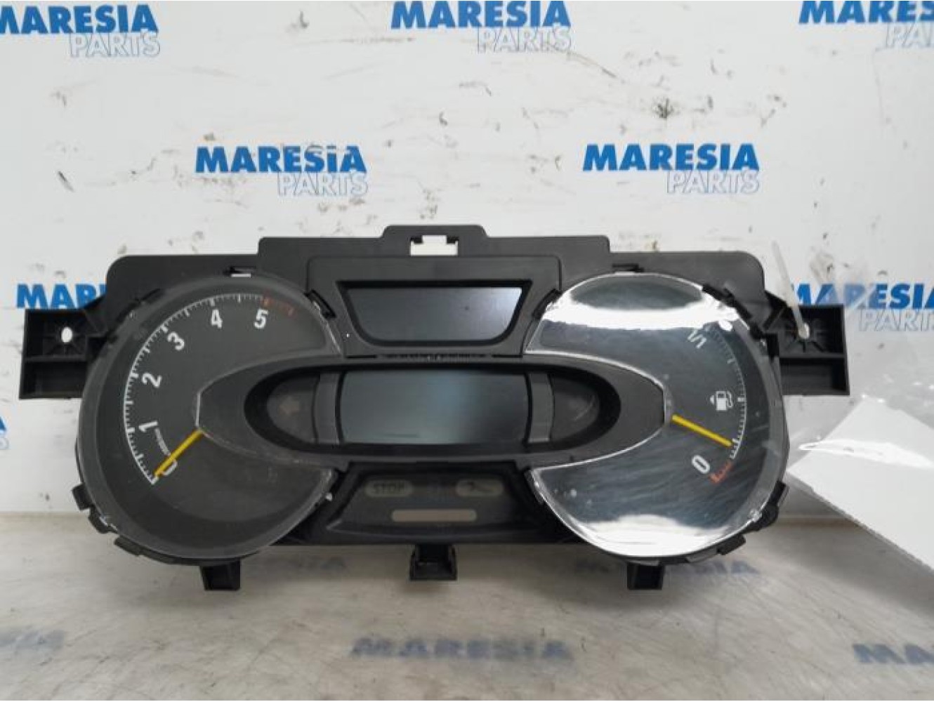 Opel - Vivaro - Instrument panel