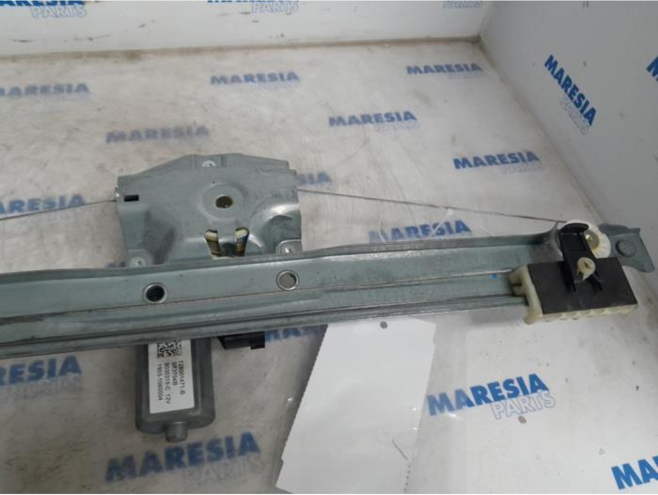 Opel - Vivaro - Window mechanism 2-door, front right