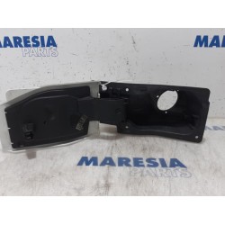 Opel - Vivaro - Tank cap cover