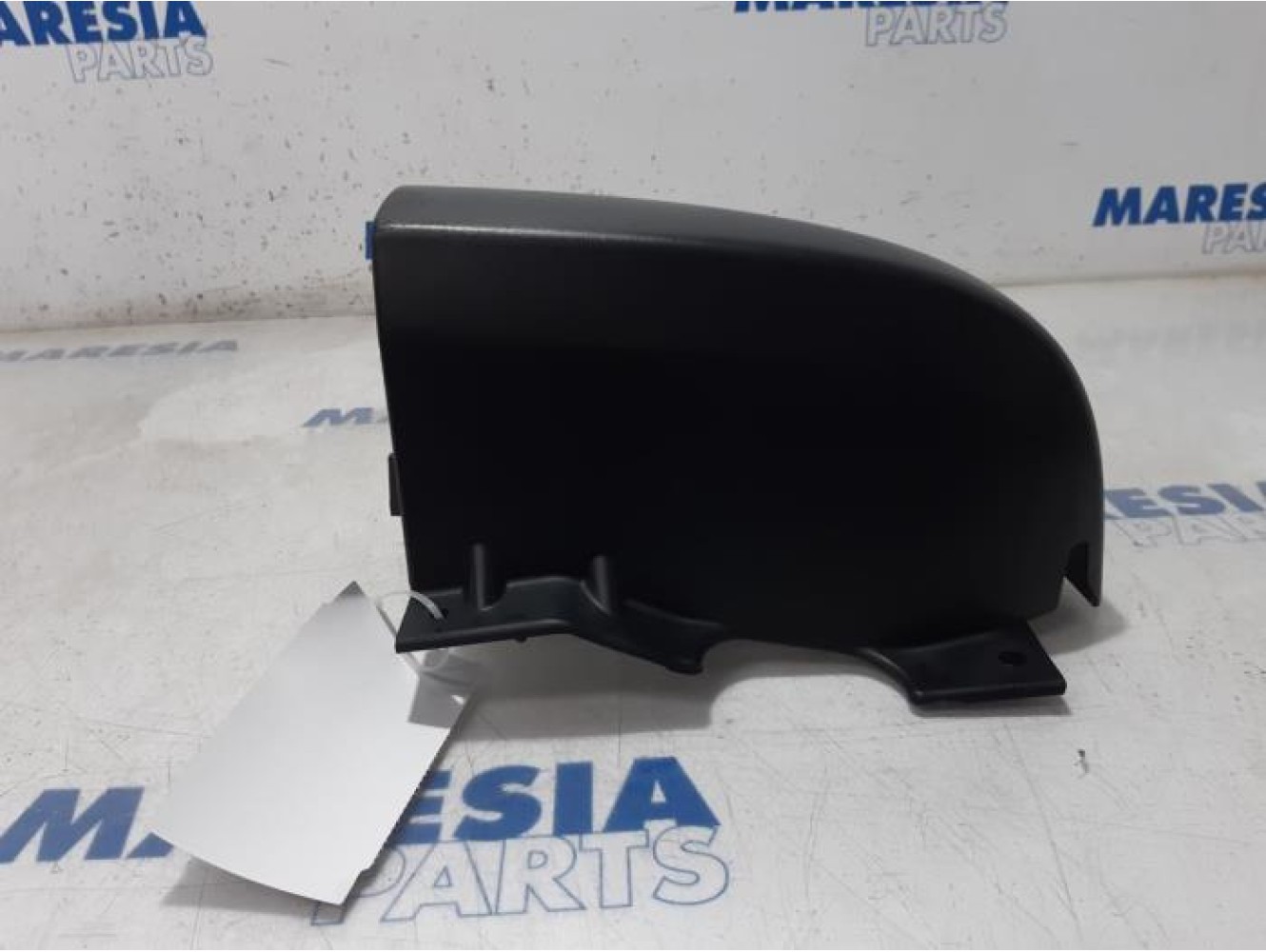 Opel - Vivaro - Bumperhoek links-achter