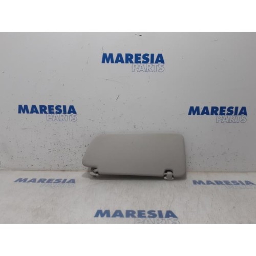 Peugeot - 3008 - Sun visor