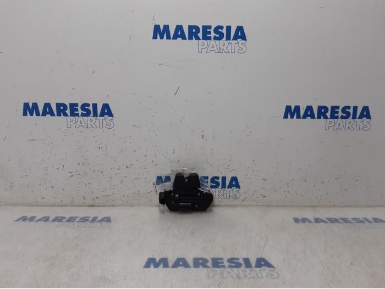 Peugeot - 3008 - Tailgate lock mechanism