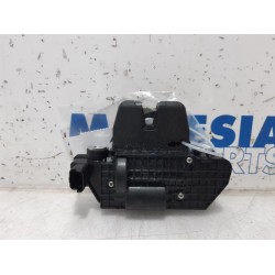 Peugeot - 3008 - Tailgate lock mechanism