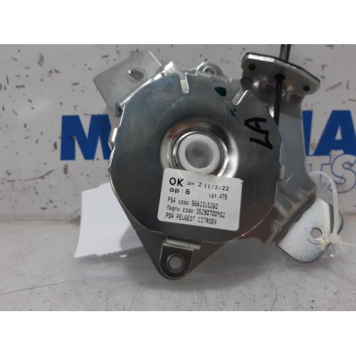 Peugeot - 3008 - Tailgate hinge