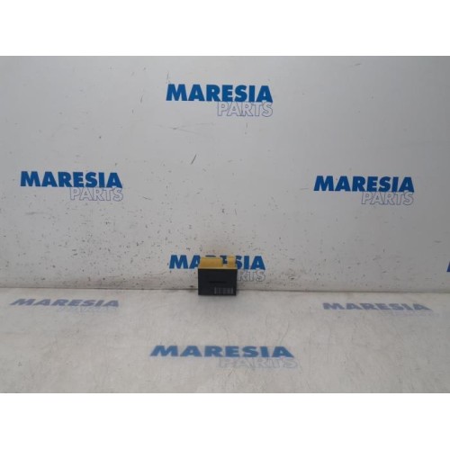 Citroen - C4 Picasso - Glow plug relay