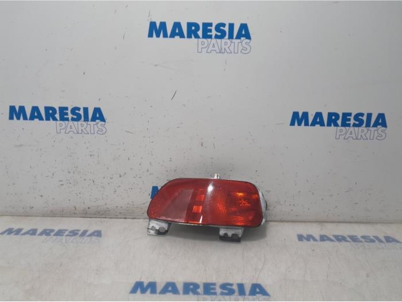 Citroen - C4 Picasso - Rear fog light