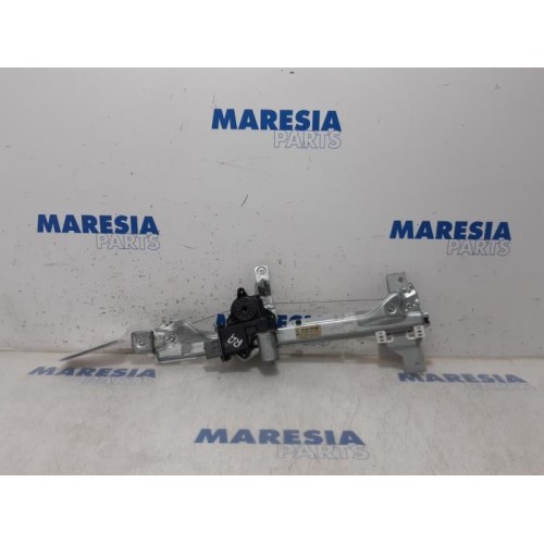 Peugeot - 3008 - Rear door window mechanism 4-door, right
