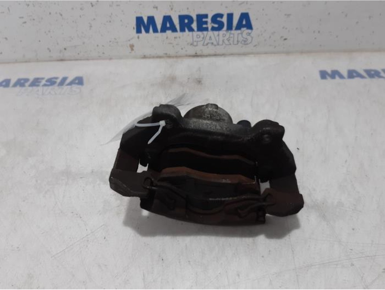 Fiat - Panda - Front brake calliper, left