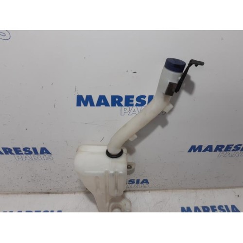 Fiat - Panda - Front windscreen washer reservoir