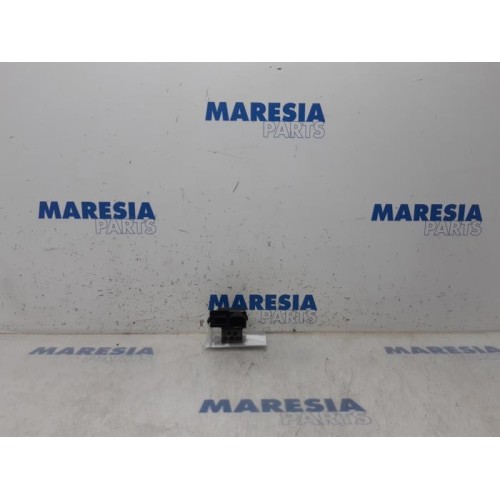 Citroen - C4 Picasso - Cooling fan resistor