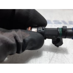 Renault - Clio - Injector (petrol injection)