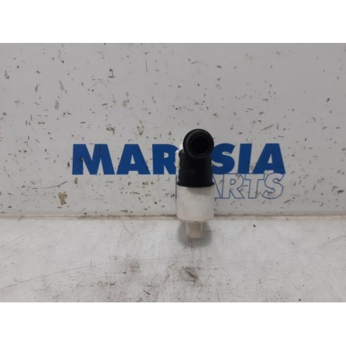 Citroen - C4 Picasso - Windscreen washer pump