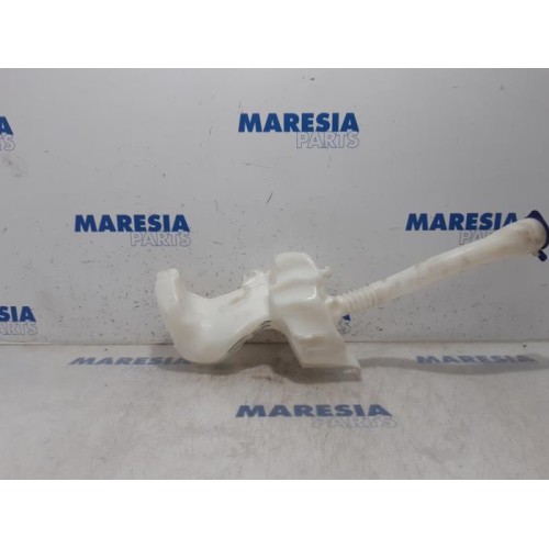Peugeot - 3008 - Front windscreen washer reservoir