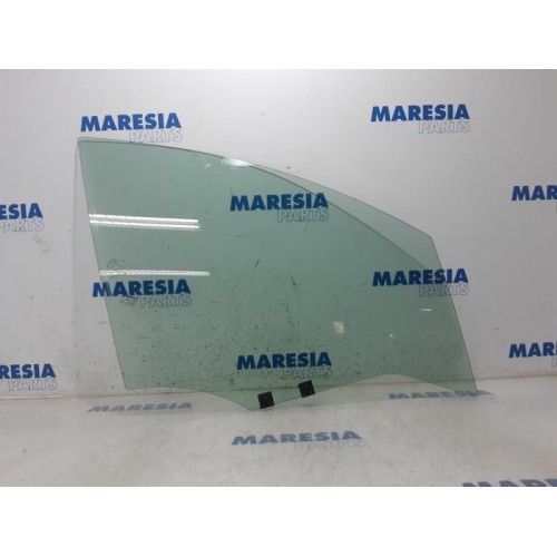 Renault - Clio - Door window 4-door, front right