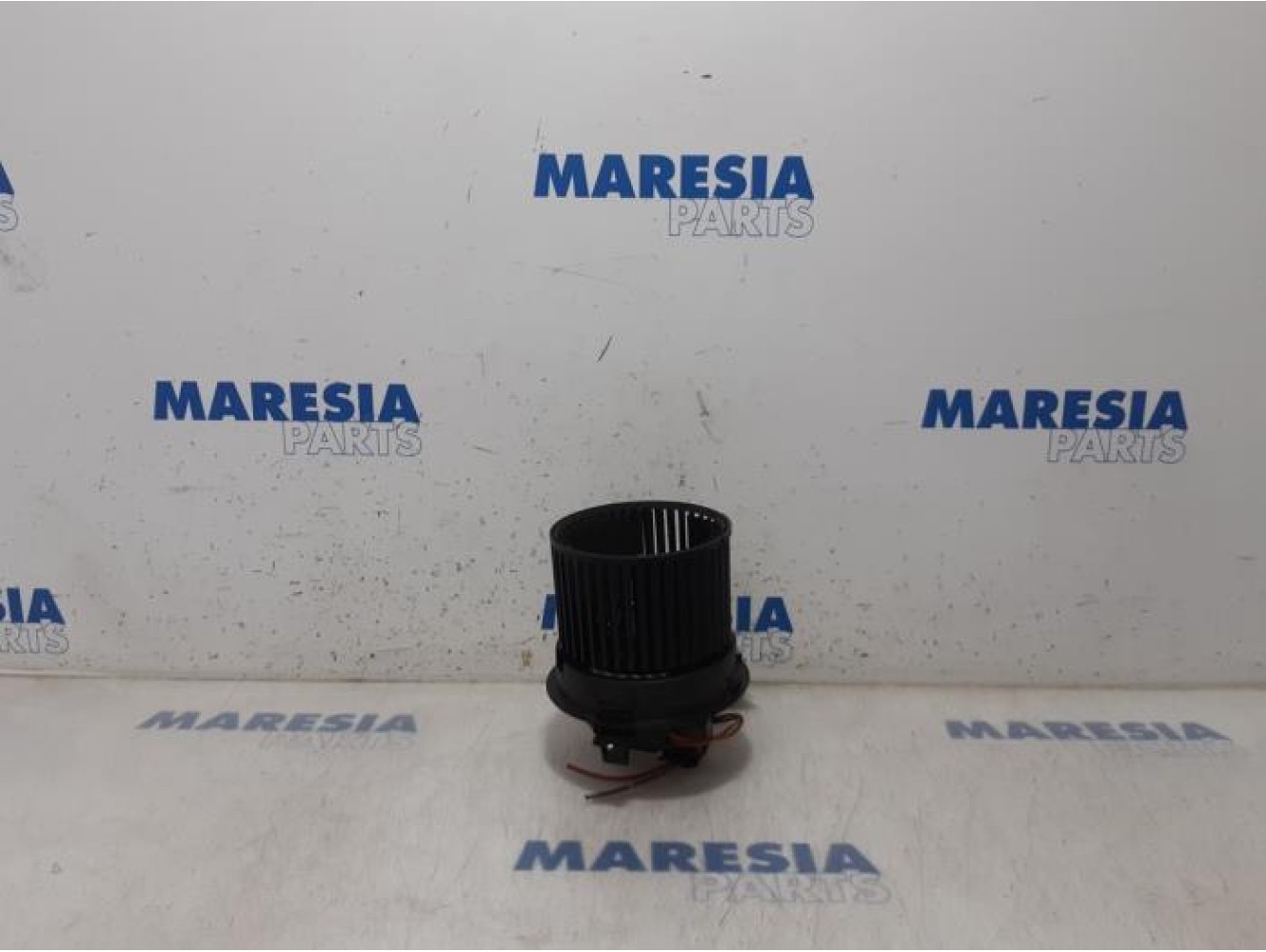 Renault - Clio - Heating and ventilation fan motor