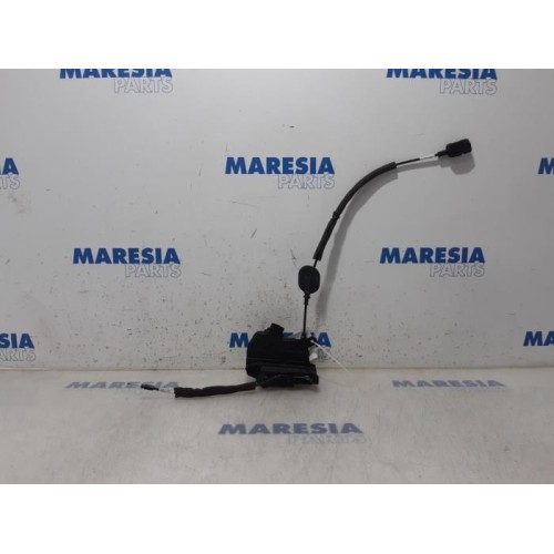 Renault - Clio - Front door lock mechanism 4-door, right