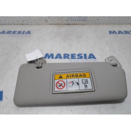 Renault - Clio - Sun visor