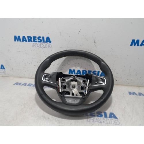 Renault - Clio - Steering wheel