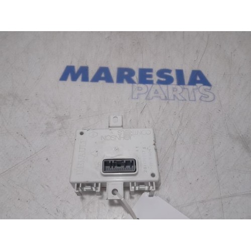 Renault - Clio - Navigation Modul