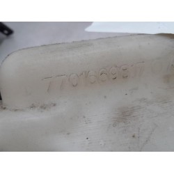 Renault - Twingo - Front windscreen washer reservoir