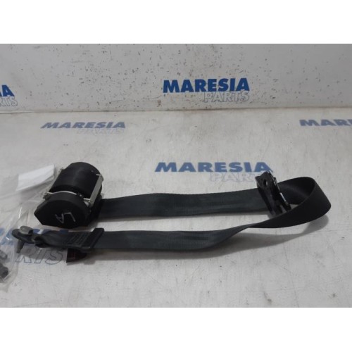 Peugeot - 308 - Rear seatbelt, left