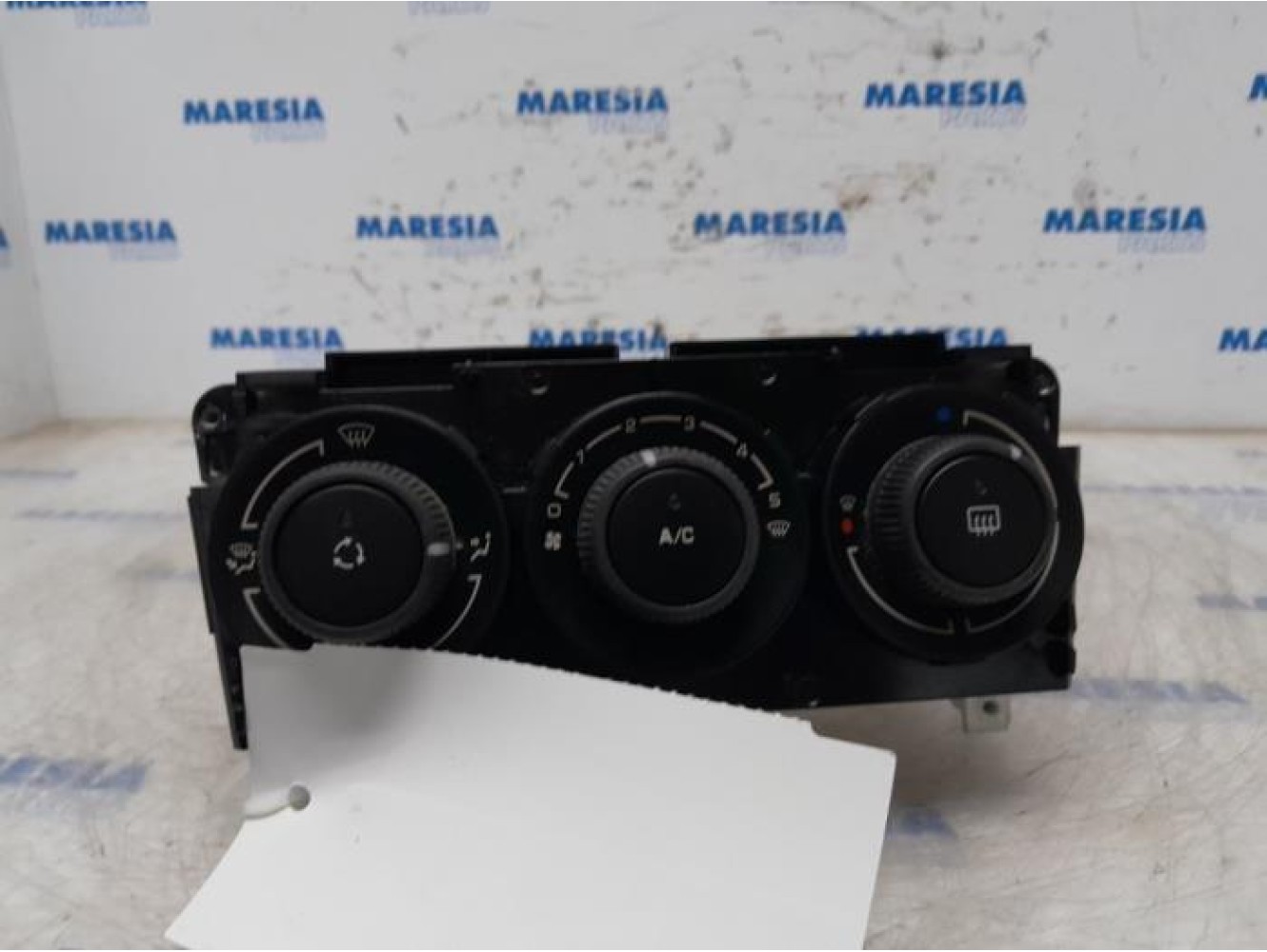 Peugeot - 308 - Heater control panel