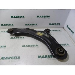 Renault - Megane Scenic - Front lower wishbone, right