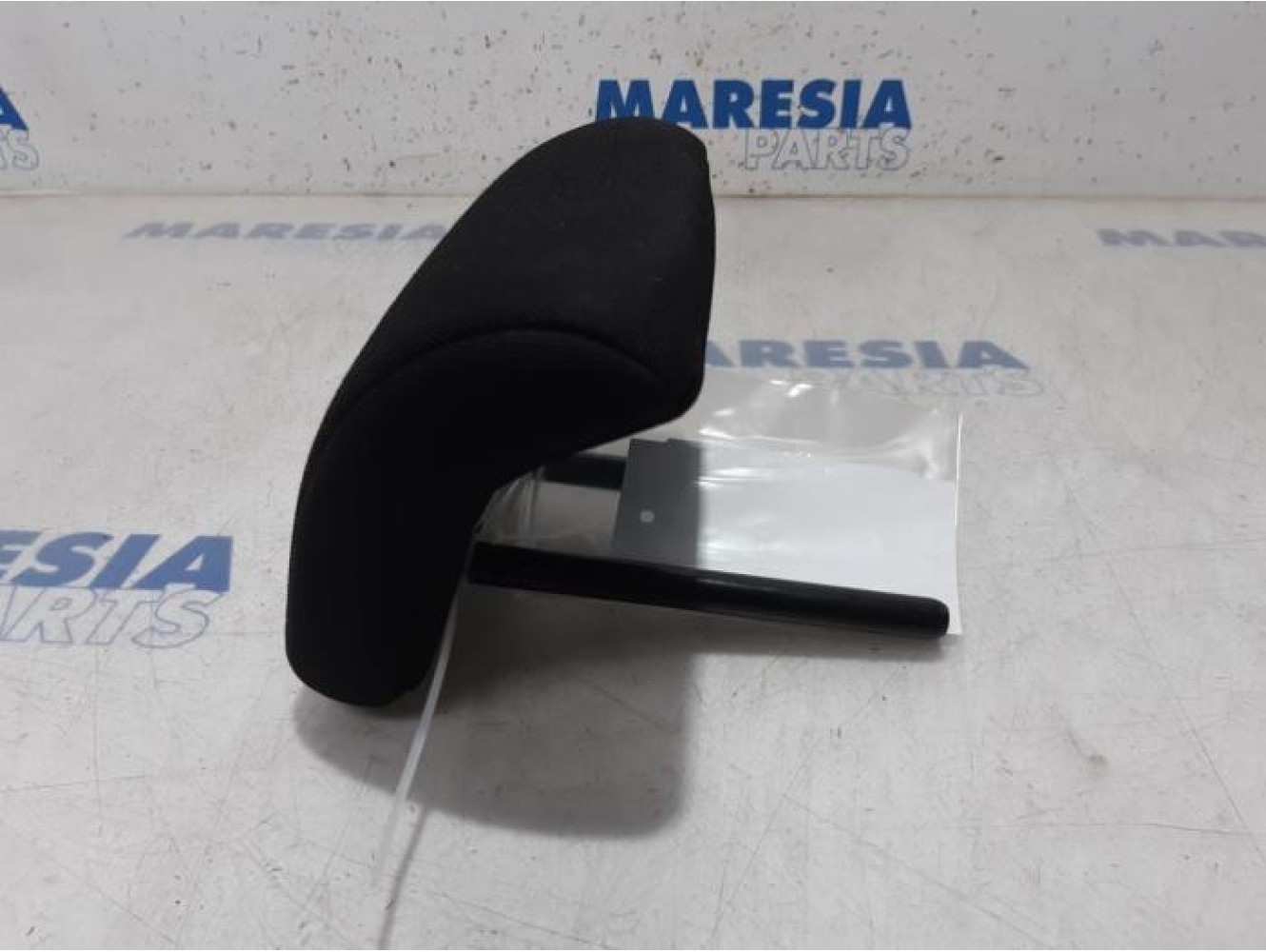 Peugeot - 308 - Headrest