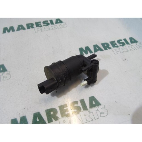Renault - Twingo - Windscreen washer pump
