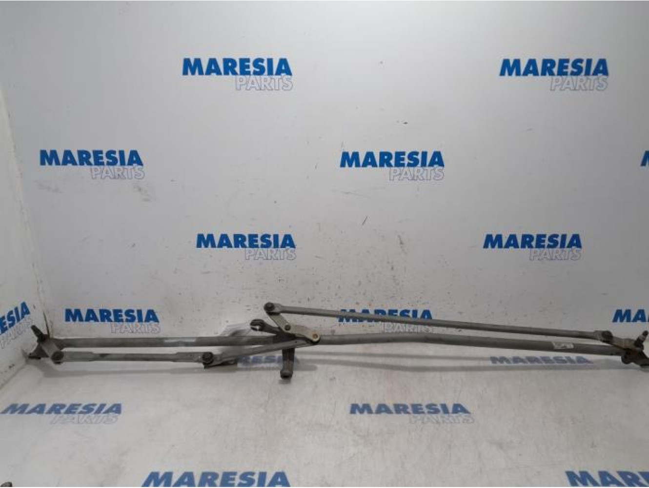 Peugeot - 308 - Wiper mechanism