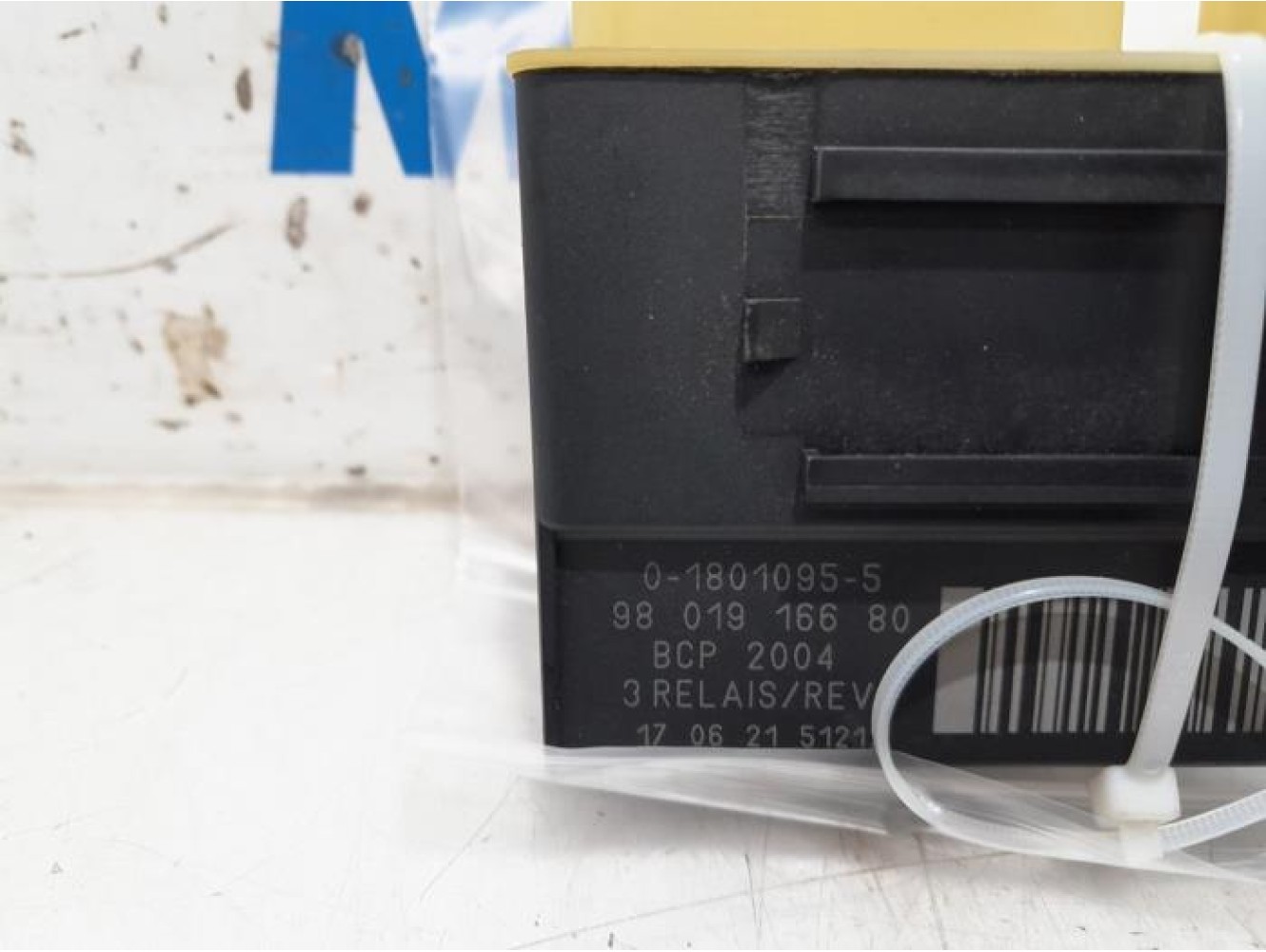 Citroen - C4 Picasso - Glow plug relay