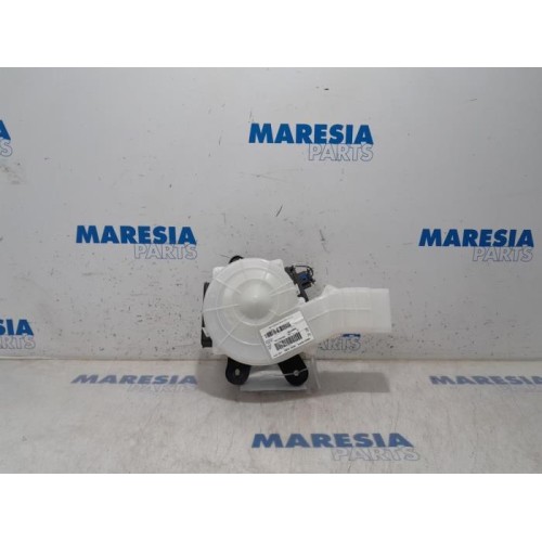 Citroen - C4 Picasso - Heating and ventilation fan motor