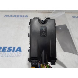 Citroen - C4 Picasso - Fuse box